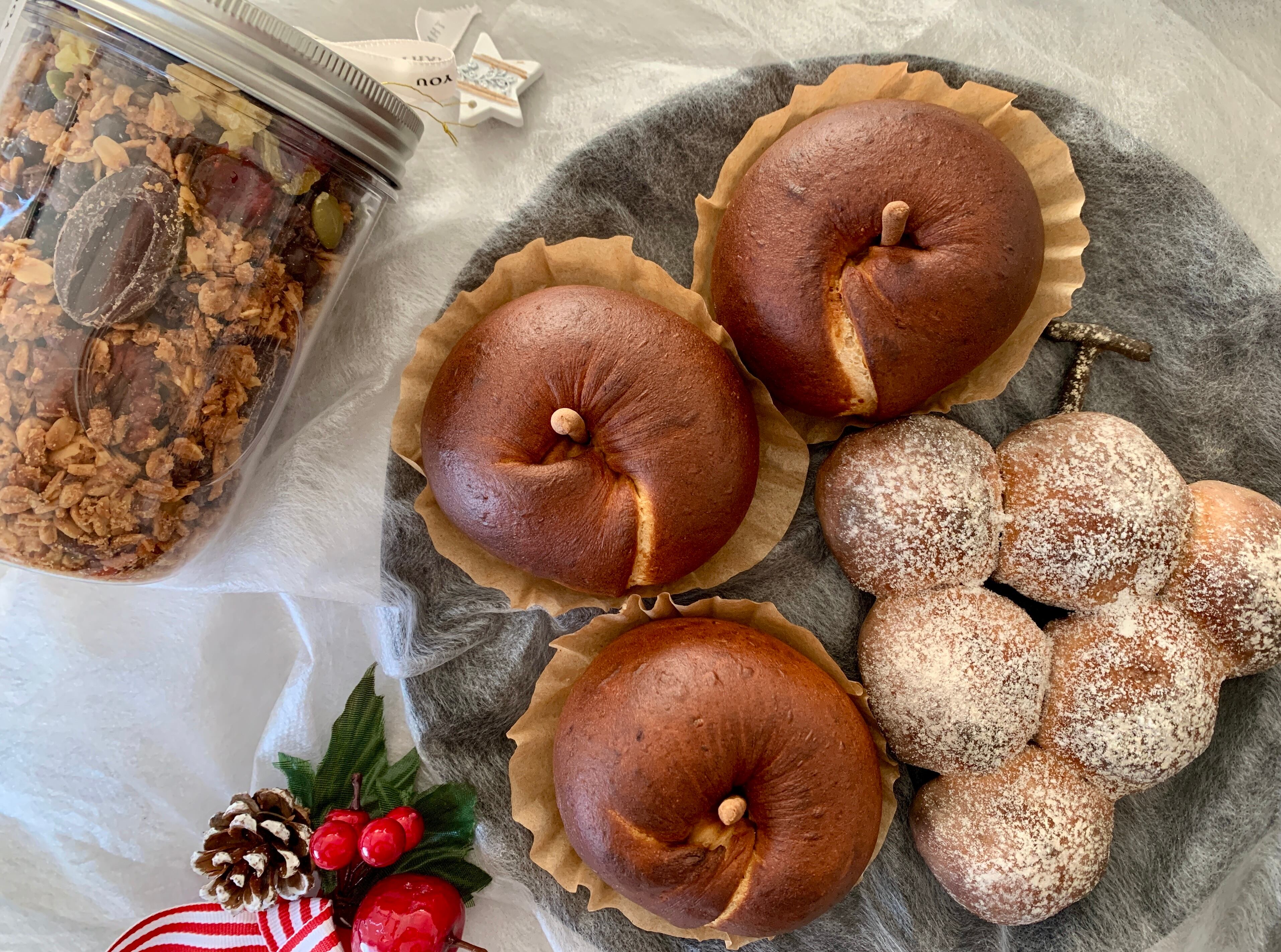 12/19(金)発送 タビスルXmasグラノーラ&ブレッドギフトBOX