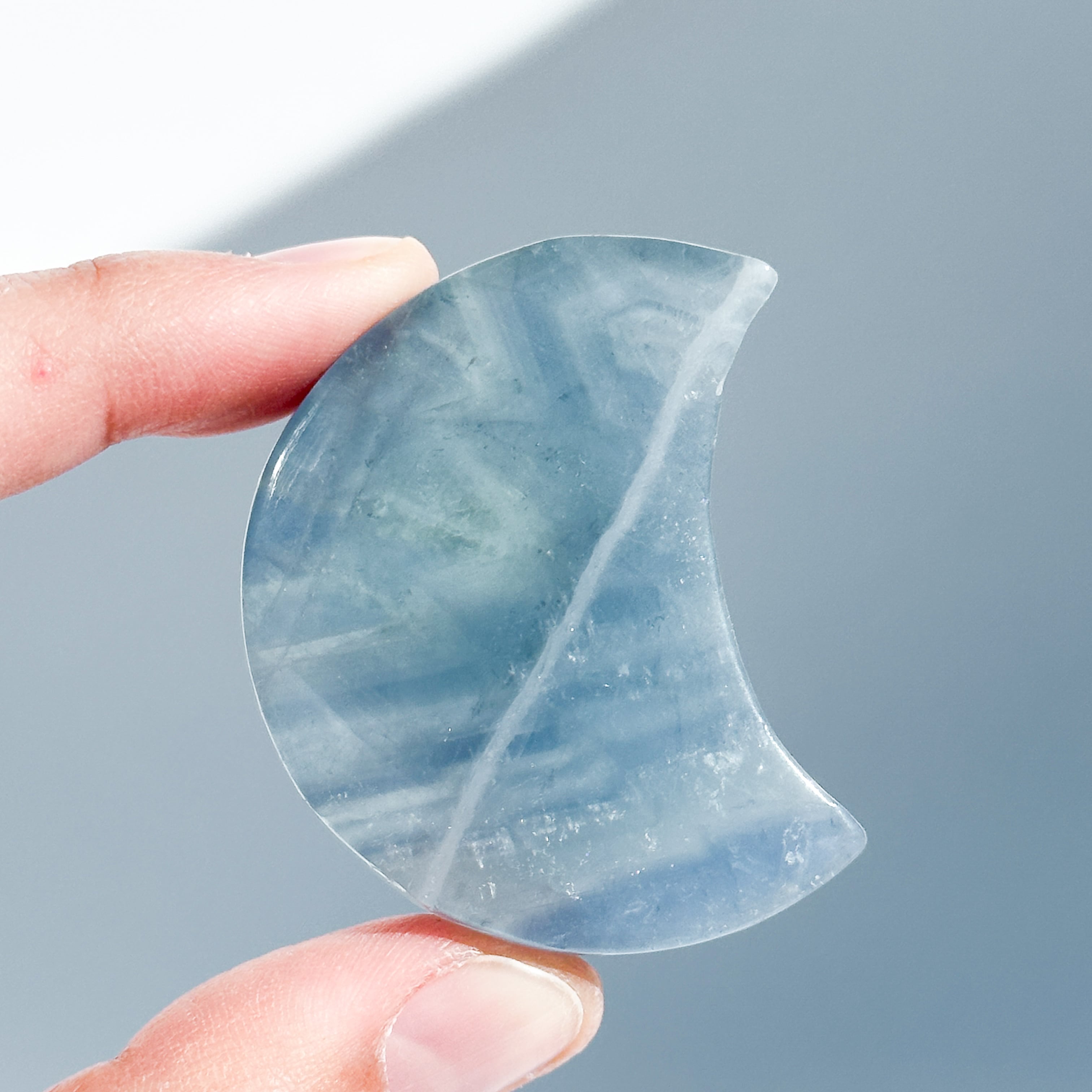 ブルーフローライト 三日月04◇ Fluorite ◇天然石・鉱物