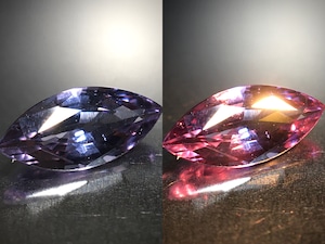 魅惑の”ベキリーブルー” 0.73ct 天然 カラーチェンジ ガーネット