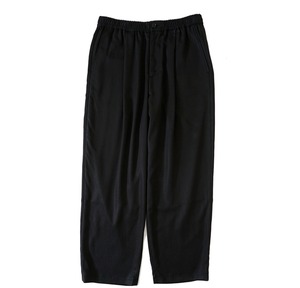 UNIVERSAL PRODUCTS. 1TUCK EASY TROUSERS (BLACK)