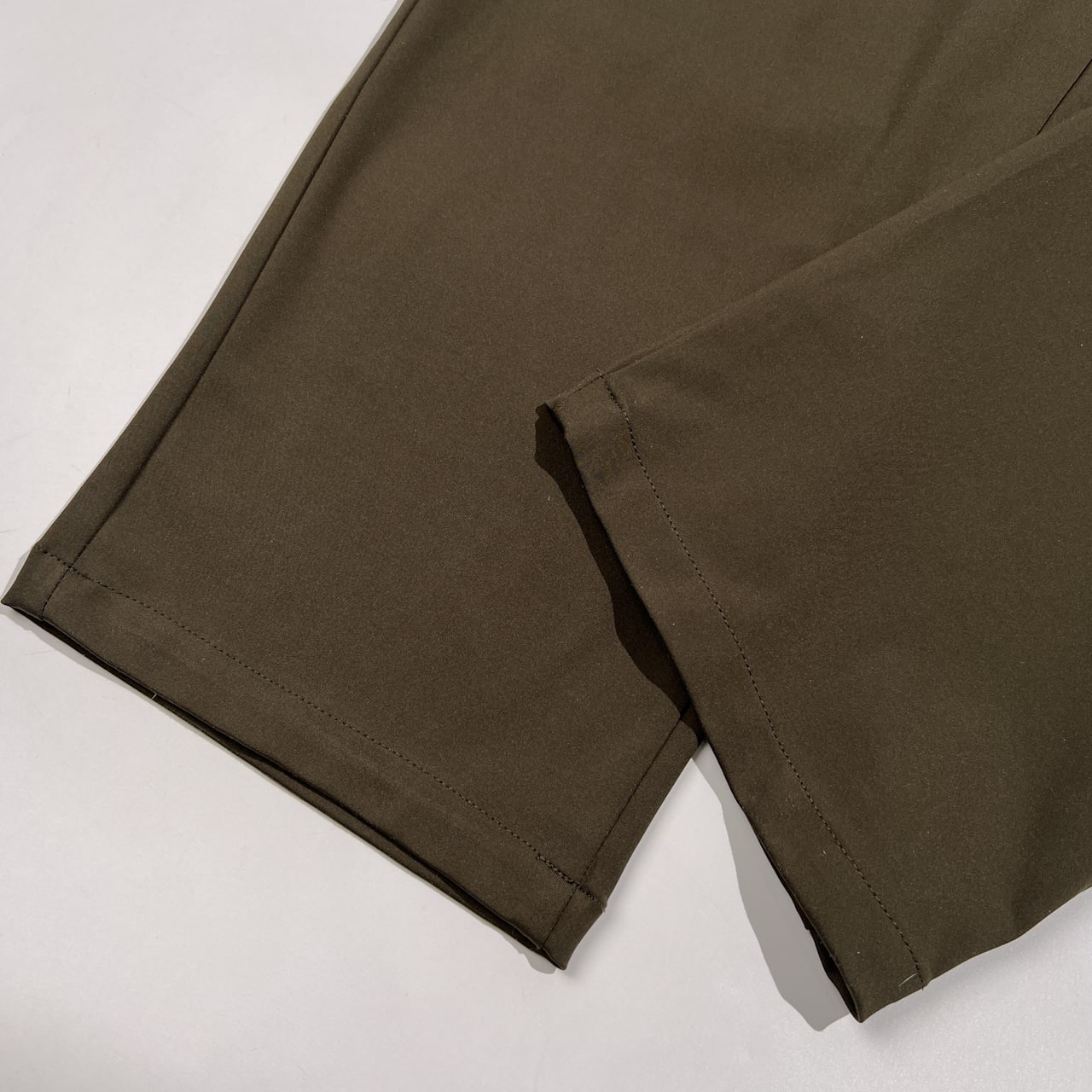 nano universe ナノユニバース タック テーパード ストレッチ イージーパンツ ウエストゴム サイズ M /メンズ/ダークオリーブ系