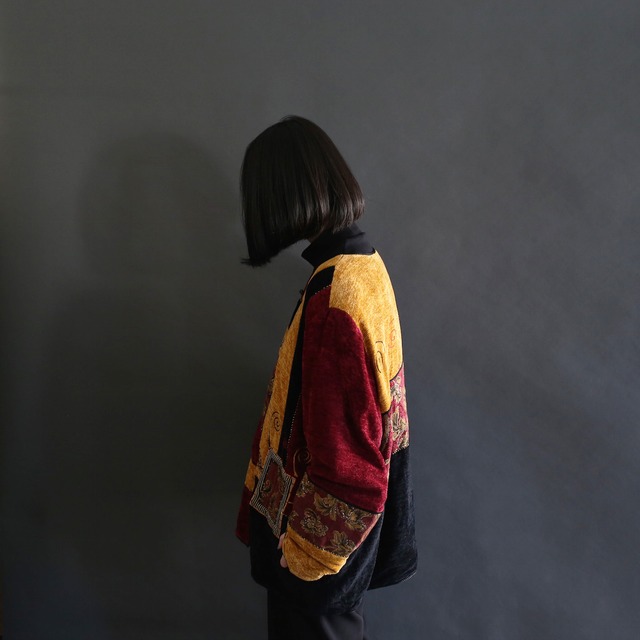 ”薩摩芋" color embroidery switching no-collar jacket