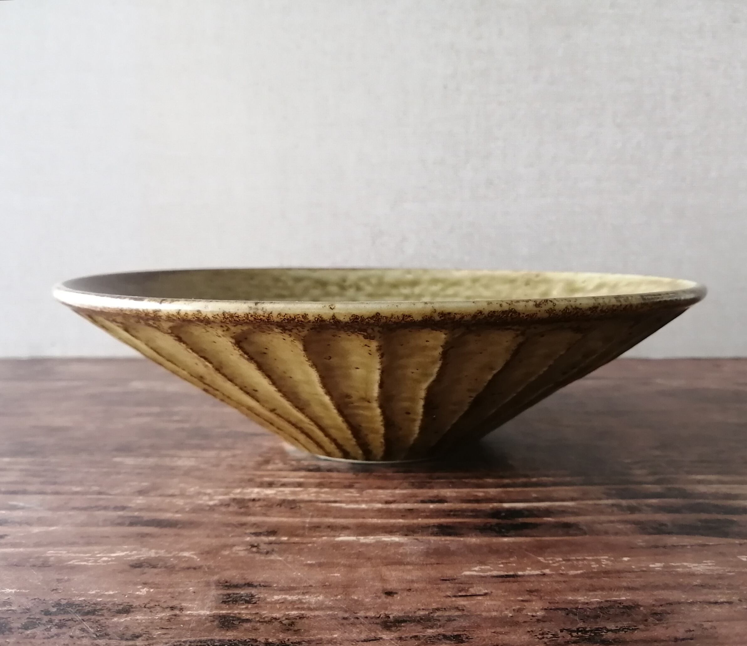 しのぎ浅鉢 大 4色 24.5cm わびさび 和食器 業務用食器 | 食器のほっこり屋