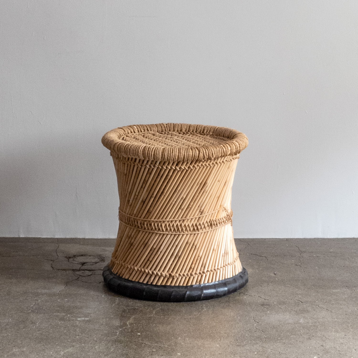 再入荷 JUTE STOOL インドのジュート(麻)とヨシ(葦)のスツール01 | ROUND ROBIN FOLK CRAFT powered by BASE