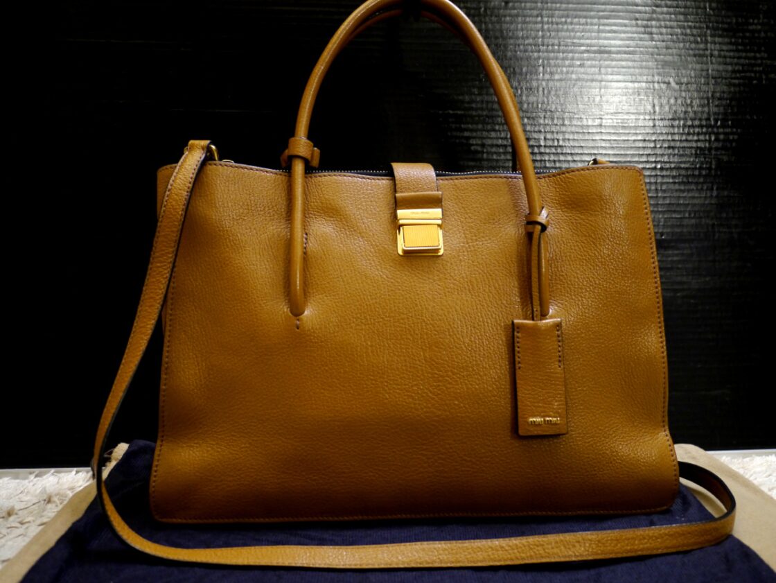 美品☆miumiuミュウミュウ MADRASマドラス ハンドショルダー2way  