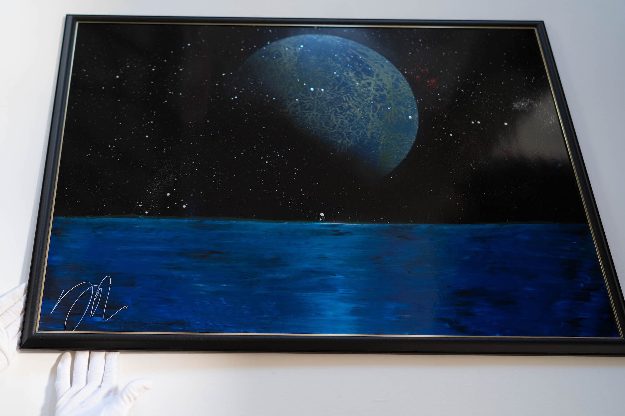 Earth with the ocean / 地球、海をテーマにしたスプレーアート作品