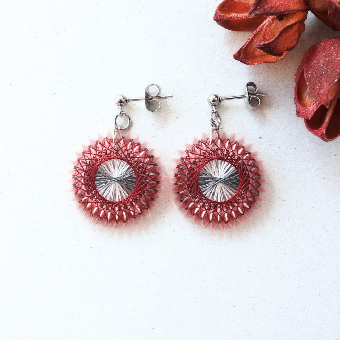 ガーベラあかね色 イヤリング / ピアス / ノンホールピアス | おかもと