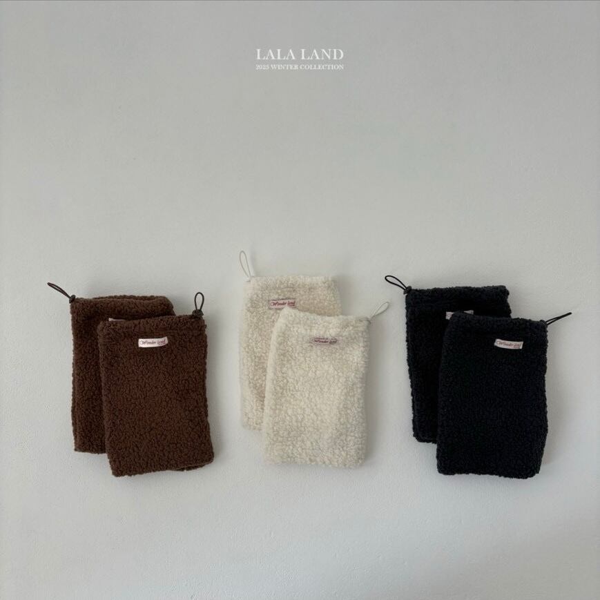 予約⌇LALALAND / bear foot warmer