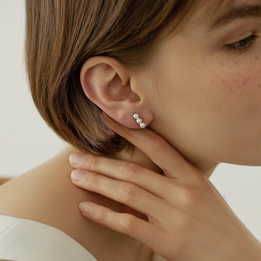 three mini pearl pierce c-0274