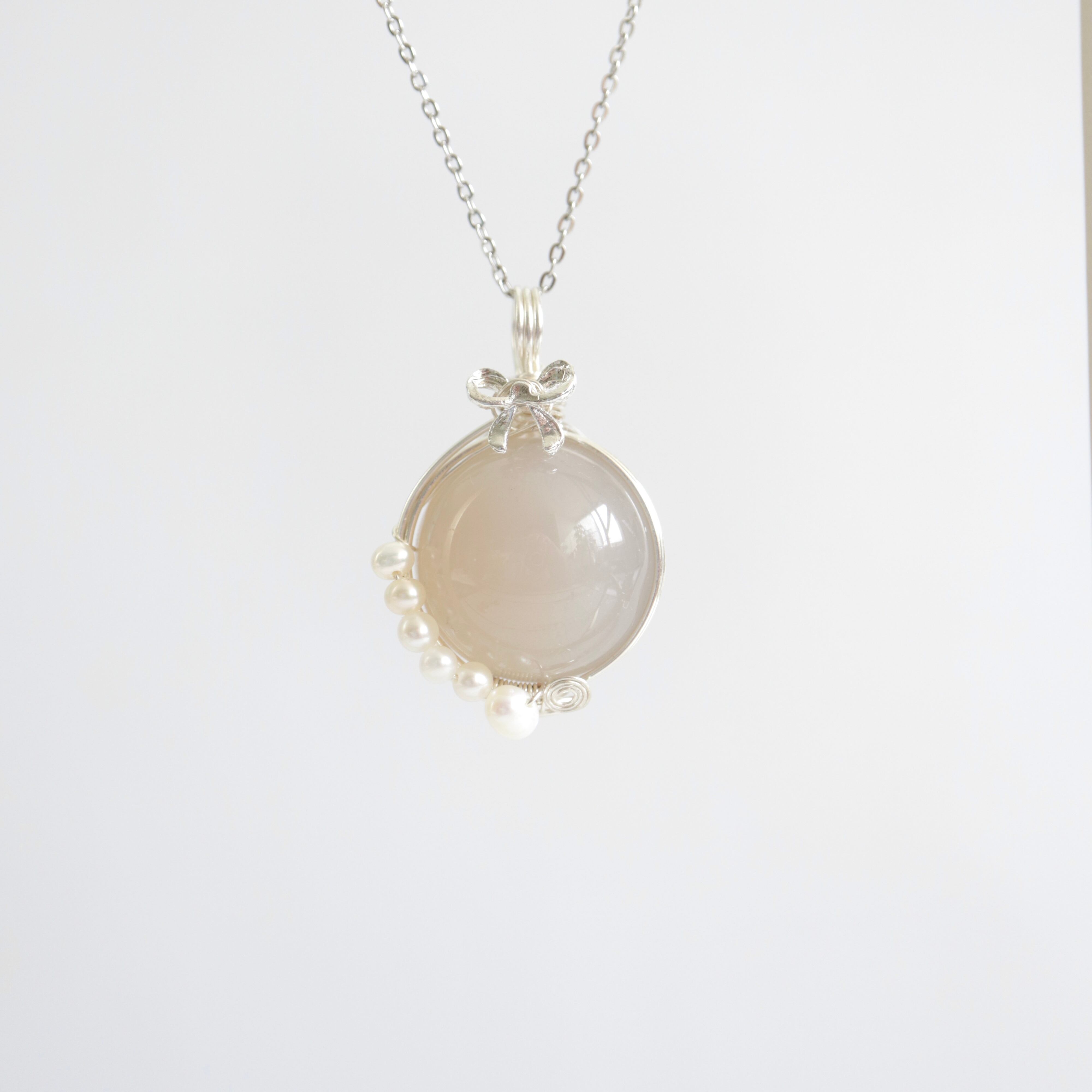 1点もの 白瑪瑙 メノウ ワイヤーラッピング