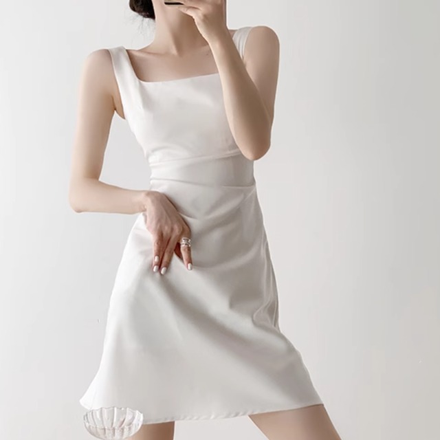 レディース スカート ワンピース ドレス ミニスカート ミニ ショート 袖なし ノースリーブ スクエアネック スリム 細身 Aライン スマート かわいい 大人可愛い きれいめ シンプル カジュアル 上品 おしゃれ レトロ ガーリー 個性的 クール モード系 エレガント モダン 主役級 存在感 とろみ感 抜け感 ラブリー キュート クラシカル ロマンティック ナチュラル 無地 夏 デート お出かけ リゾート レストラン バカンス コーデ 美脚 脚長 モテ 清楚 トレンド インスタ映え S M L ホワイト