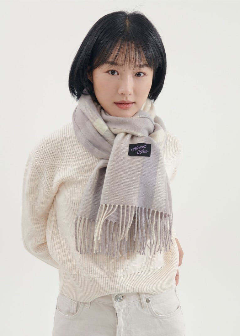 ☆LE SSERAFIM ウンチェ 着用！！【Almostblue】BLUSH CHECK MUFFLER