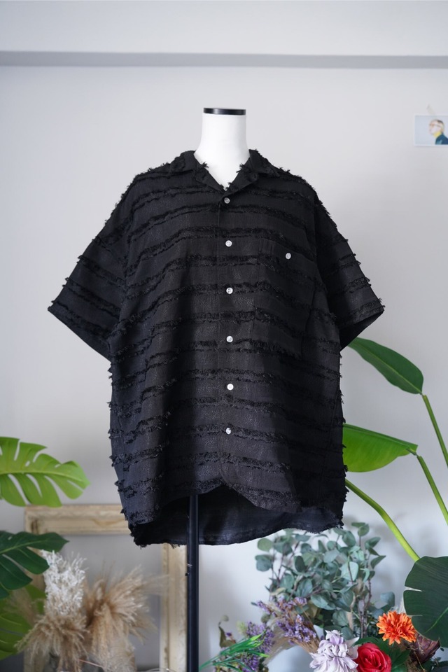 INTERPLAY  shaggy shirt  Black