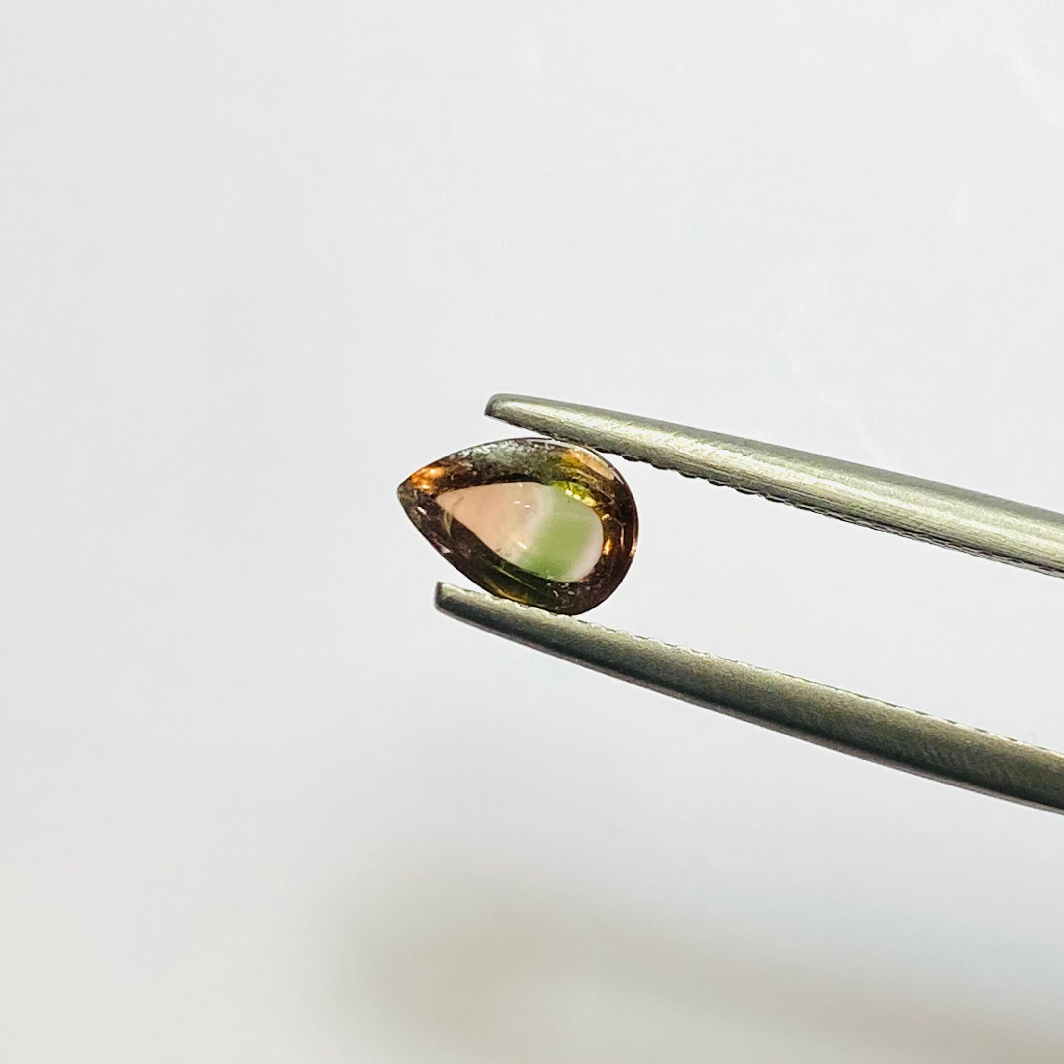 三色雫のトルマリン