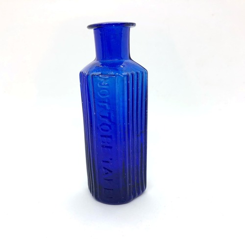 青い毒薬瓶（小）