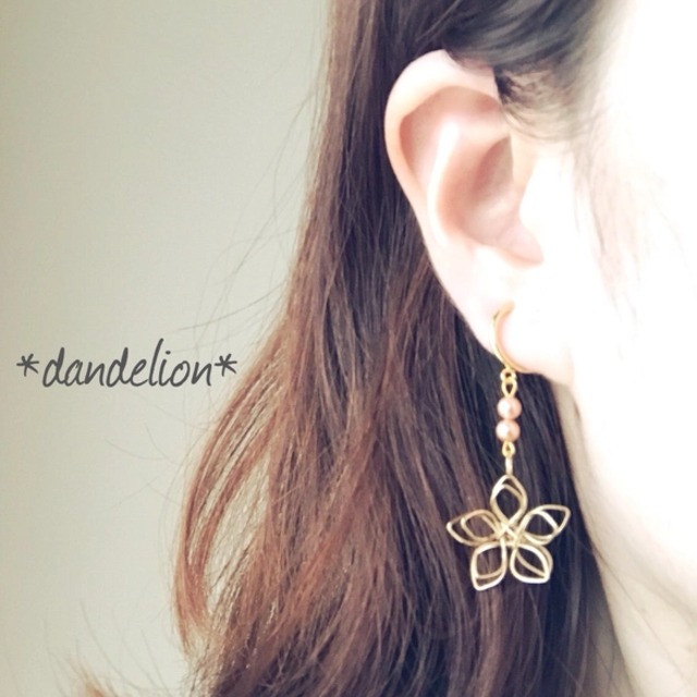 高品質~小花~ダブルローズピーチパールフープイヤリング