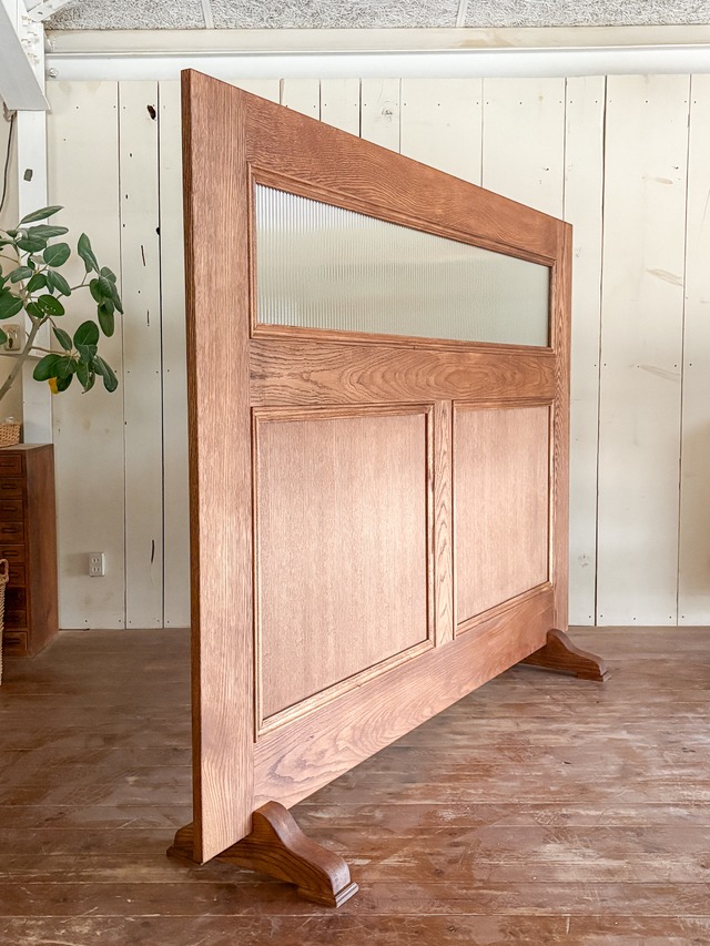 アンティーク調ウッドパーテーション 美容室・ネイルサロン向け (ガラスパーテーション)W1900