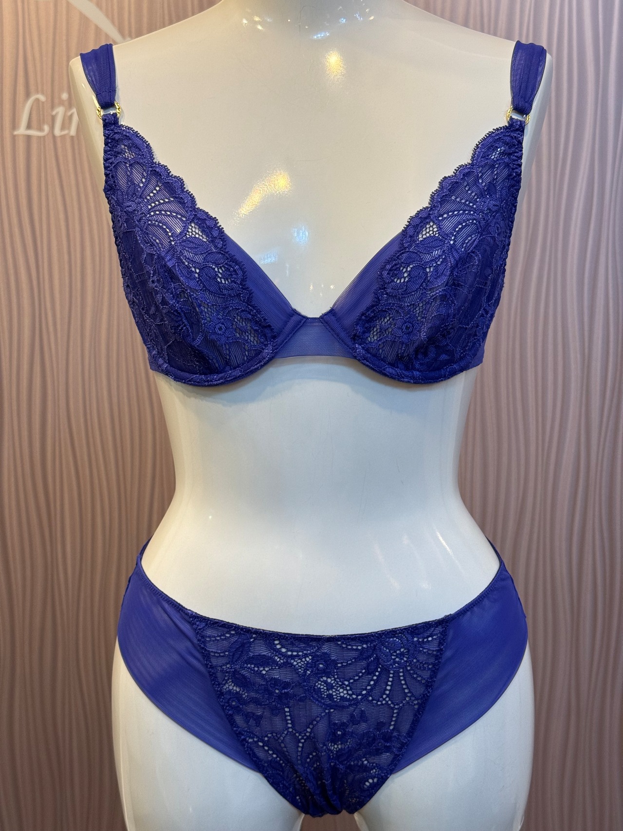 SHAVONNE ショーツ SARDA