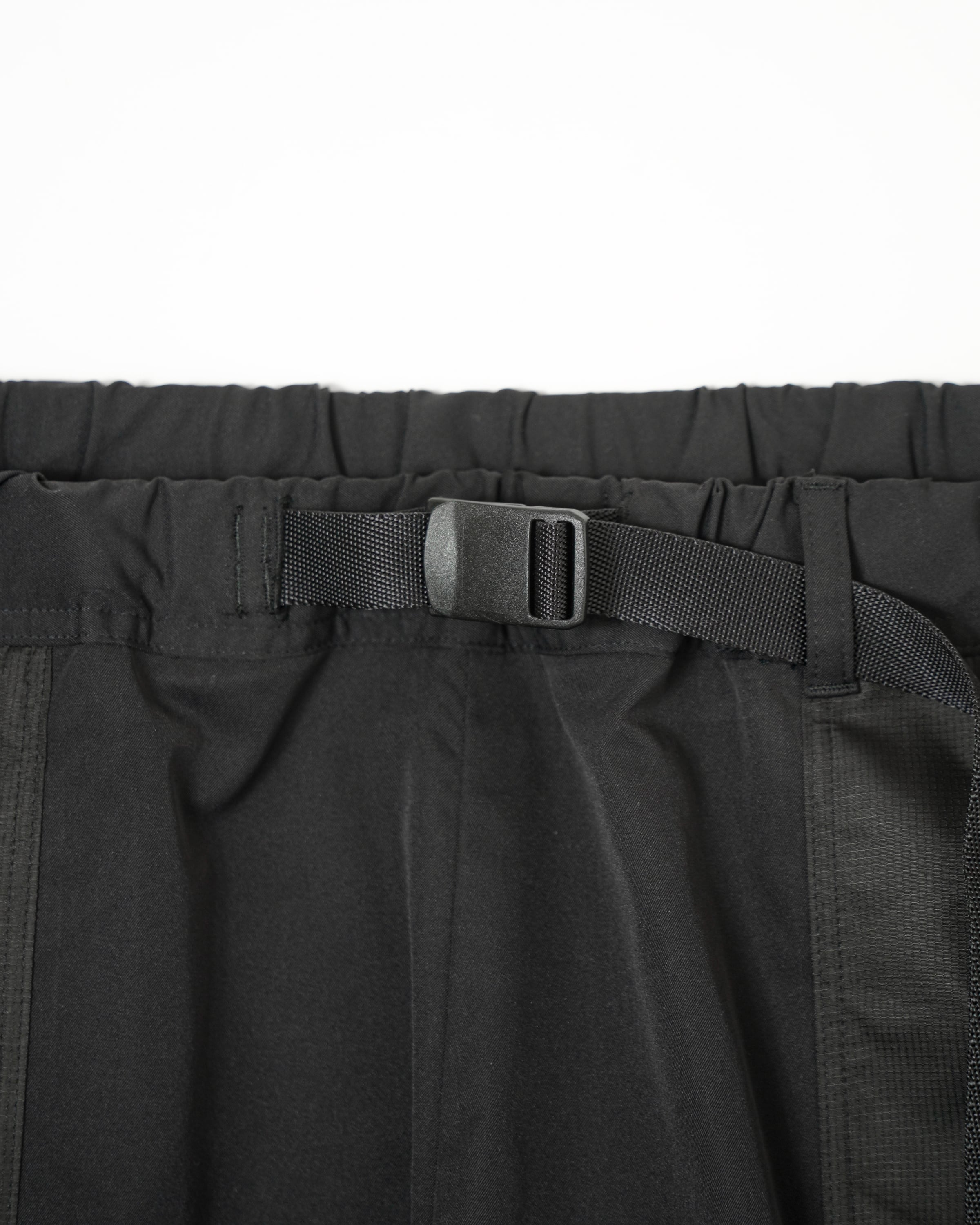 OPTSTUFF] OFFICE CARGO SHORTS (BLACK) | OPTSTUFF
