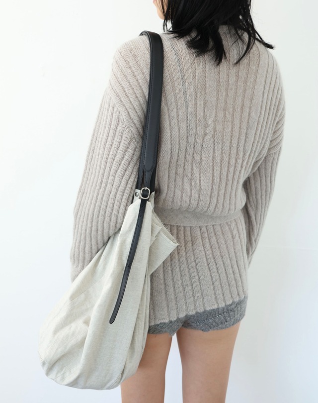 【ulikasanctus】 FOUR HANDLE BAG