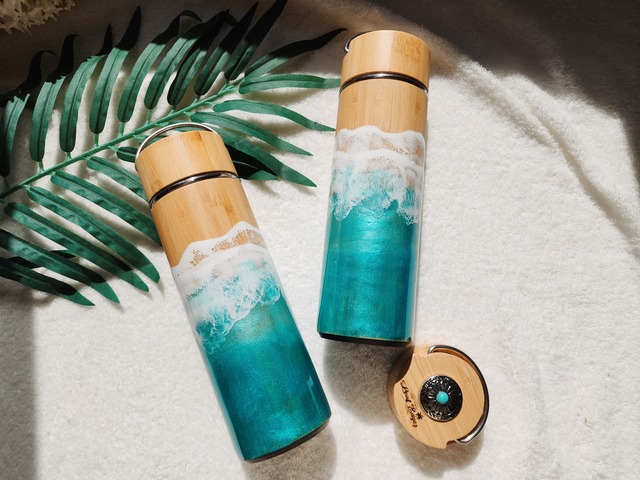 378.オーシャンレジンアート ステンレスボトル(優しい色味)