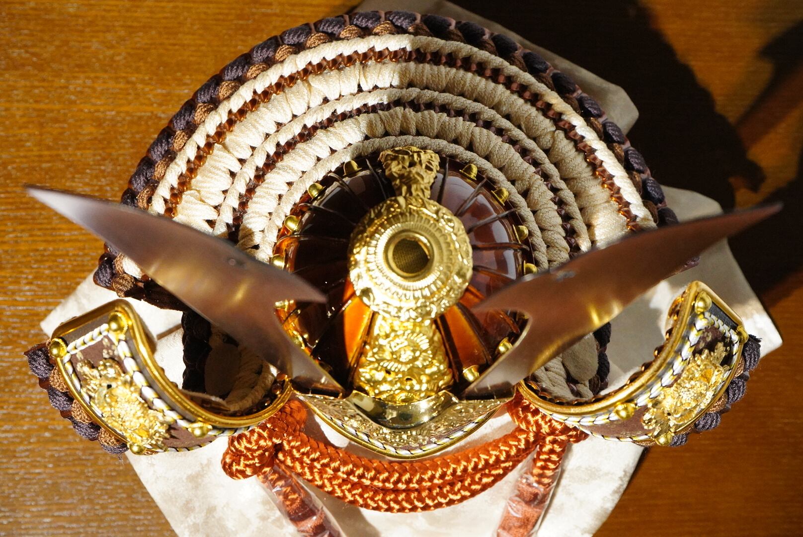 吉徳大光　御兜 吉徳大光〉御兜 収納飾り〔870〕 | NAGANOYA ONLINESHOP