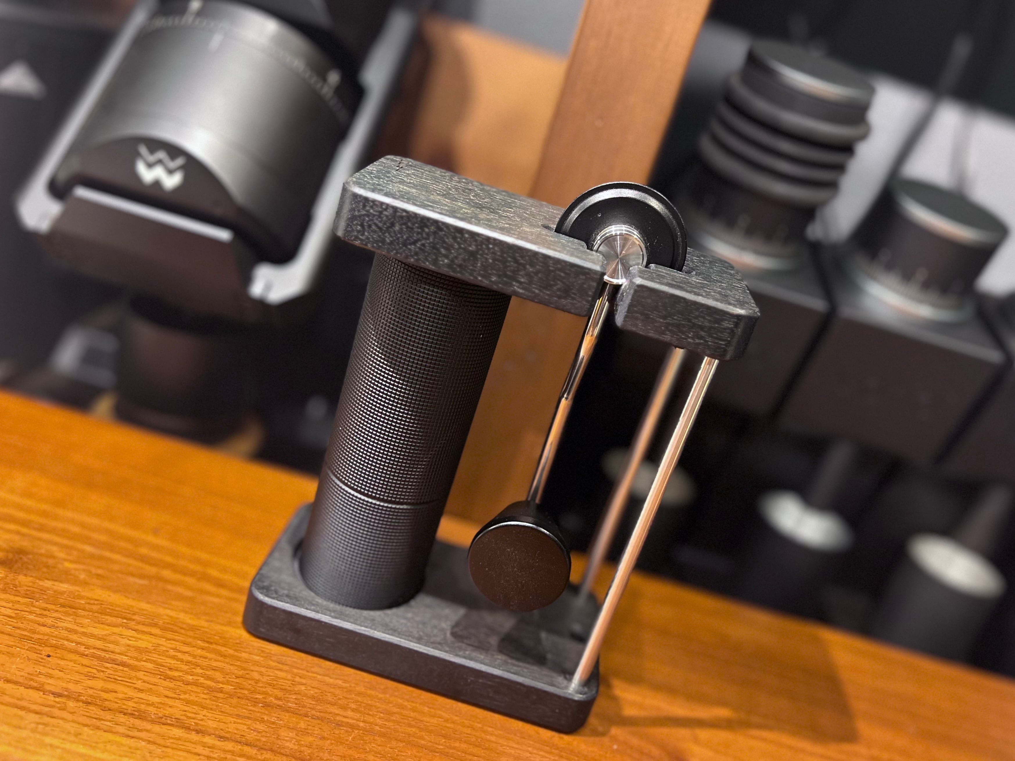 JHAT.. Coffee grinder stand for TIMEMORE C2 C3 AIZOME | COFFEE LAB