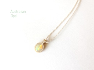 オーストラリアンオパール macramé necklace