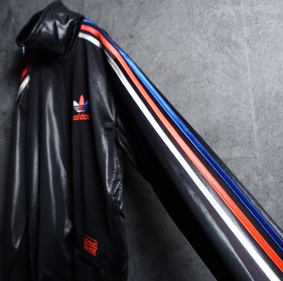 00s “adidas CHILE 62” Black Logo Embroidery & 3 Stripe 00s “adidas CHILE 62” Black Logo Embroidery & 3 Stripe