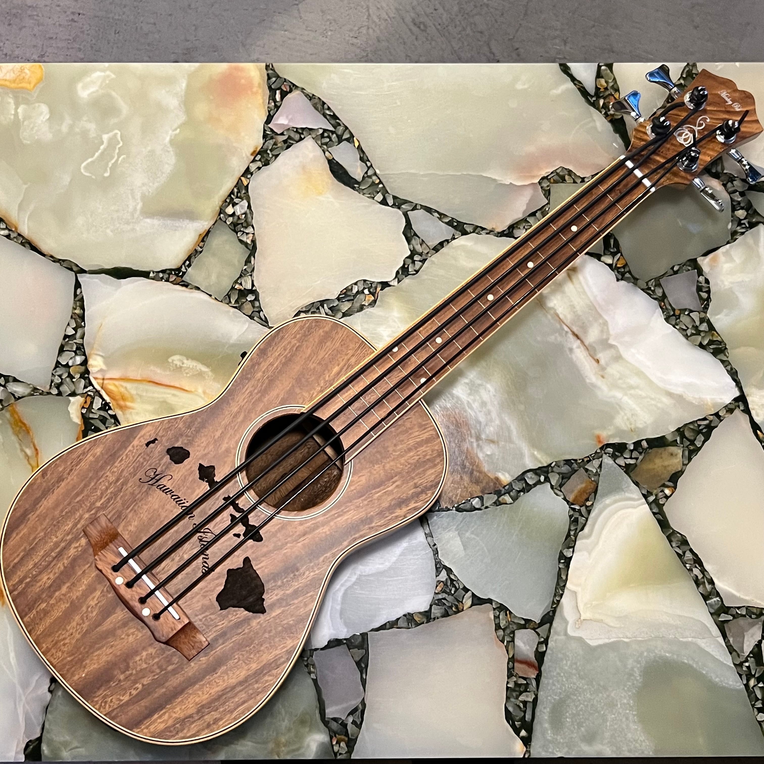ウクレレベース | UKULELE DARUMA