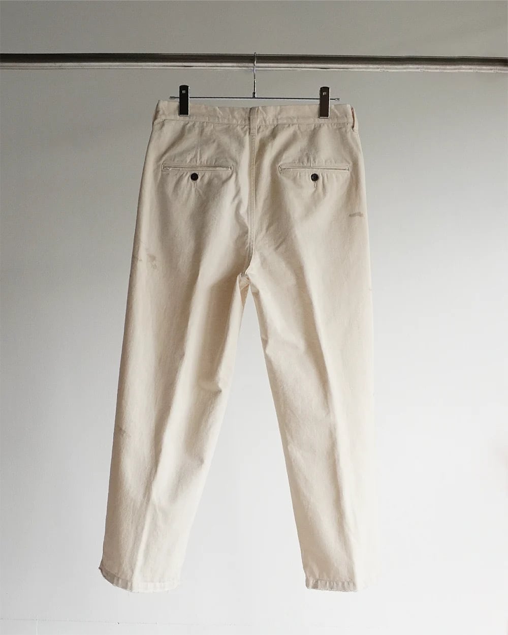 24SS】ANCELLM PAINT CHINO TROUSERS (BEIGE) ANC-PT40 | IAAAM 24SS】ANCELLM PAINT CHINO TROUSERS (BEIGE) ANC-PT40 | IAAAM