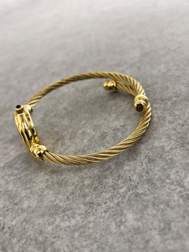 GUCCI グッチ 腕時計 ゴールド ラウンド クウォーツ バングル 2700 vintage ヴィンテージ オールド 4mvmkw