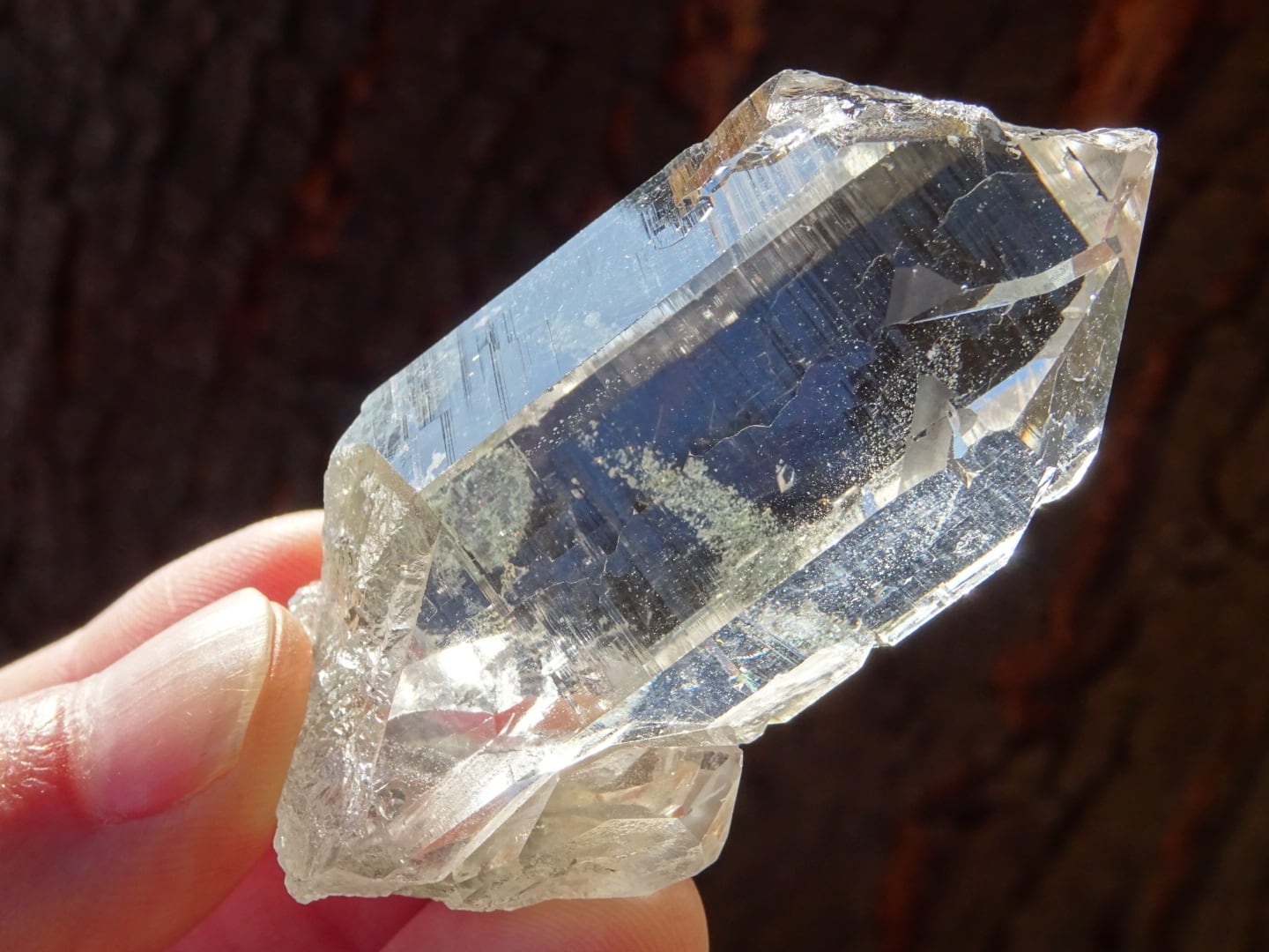 メルーの水晶（High Quality） ~透明なひかりの天使~ | 虹石屋