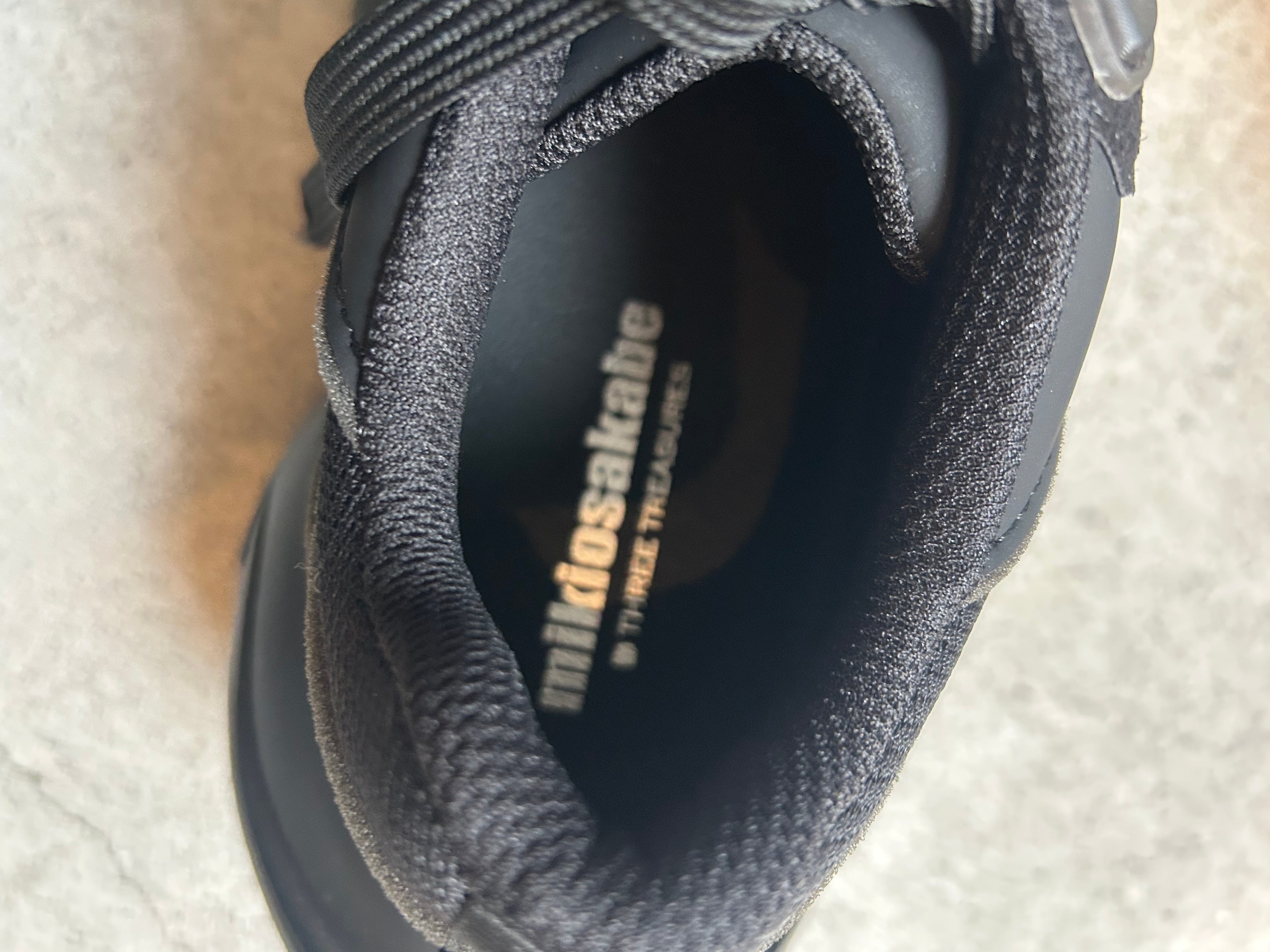 MIKIOSAKABE Multiverse Runner Black | AAR