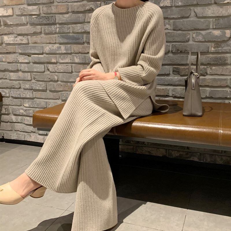 ニットセットアップ レディース ニット セットアップ パンツ リブニット トップス ニット セーター レディース 長袖 ラウンドネック サイドスリット リブニットパンツ ボトムス リブニットワイドパンツ レディース ニットアップ 秋冬 冬新作 4色 P8136 Kirari きらり