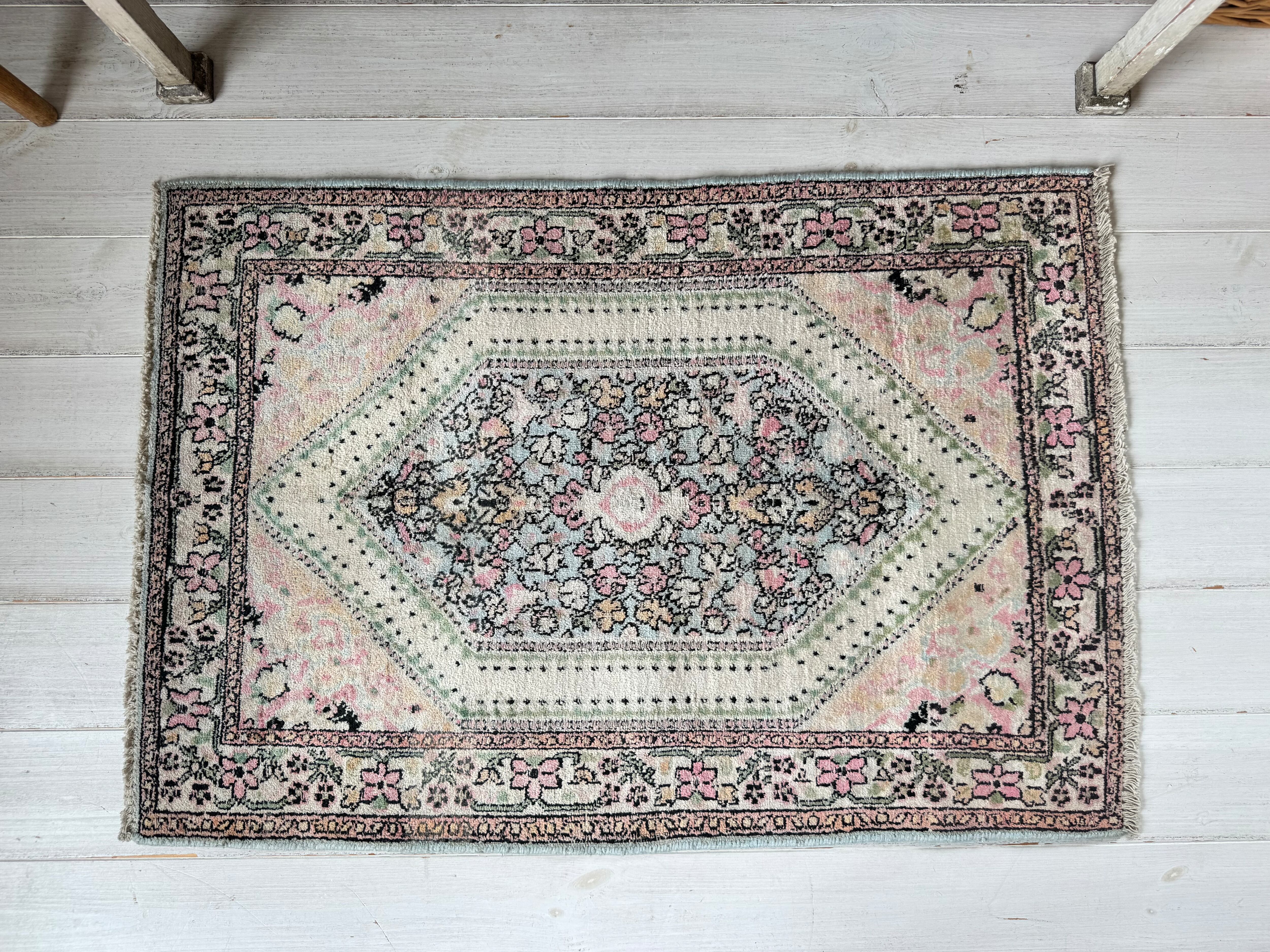 vintage rug, 220 | fave