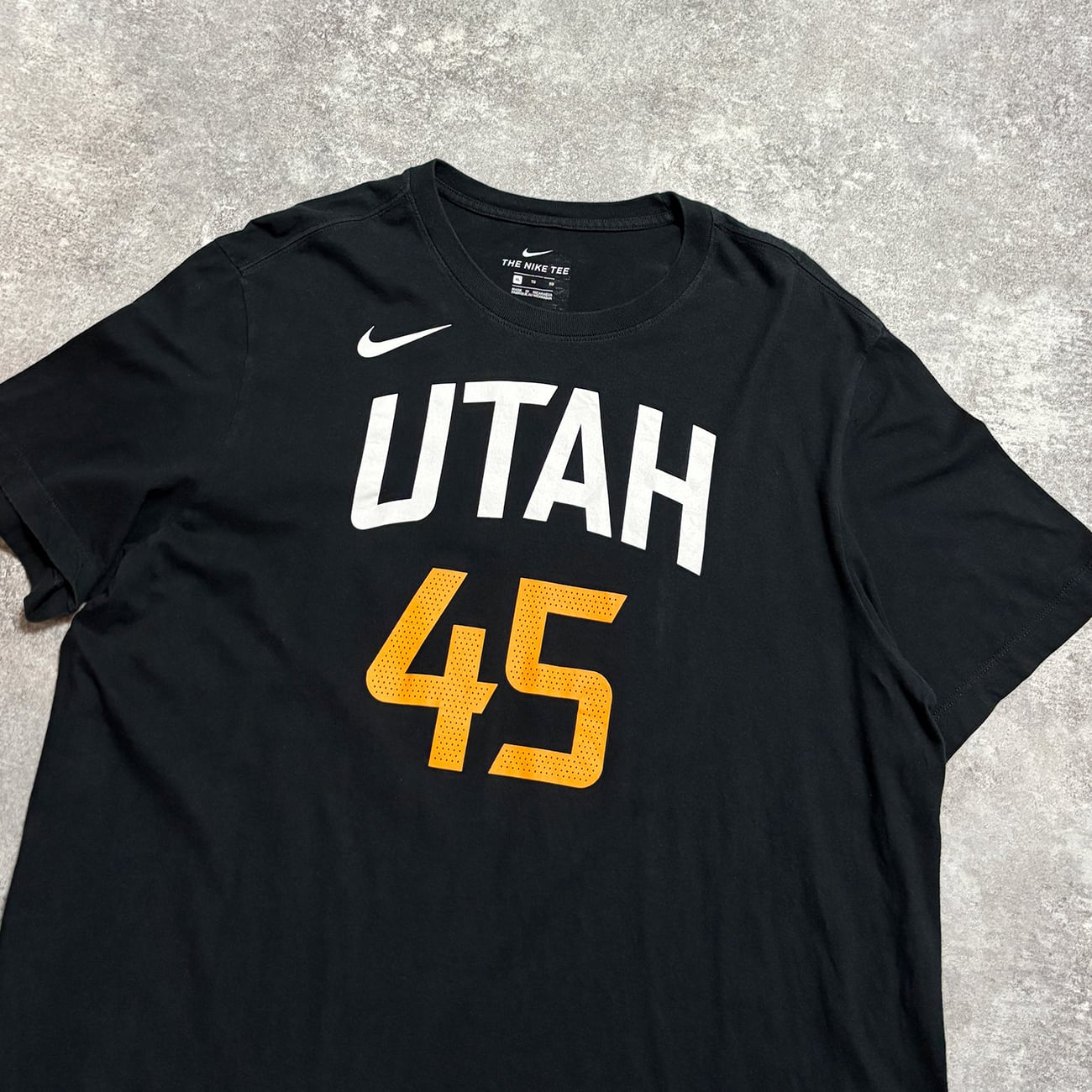 Donovan Mitchell 【Utah Jazz】 Numbering T-Shirt. NIKE | am3:41