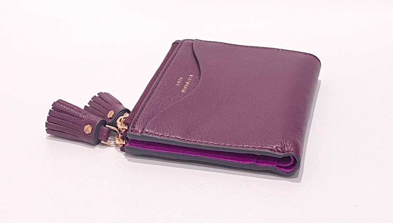 ANYA HINDMARCH アニヤハインドマーチ 財布 折り二つ折り 5050925-201315