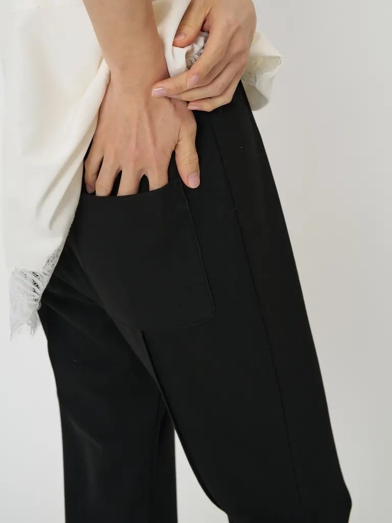 【CHIGNON】ソフトリブフレアパンツ　3861-069GL