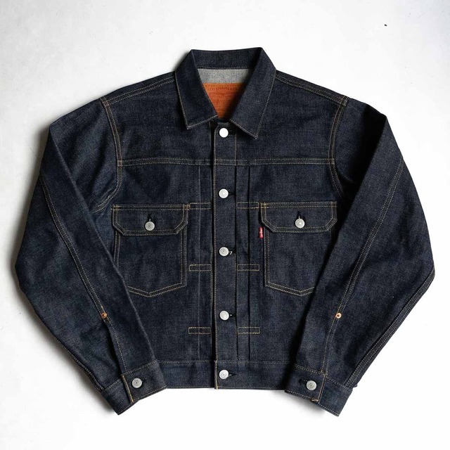 美品】 LEVI