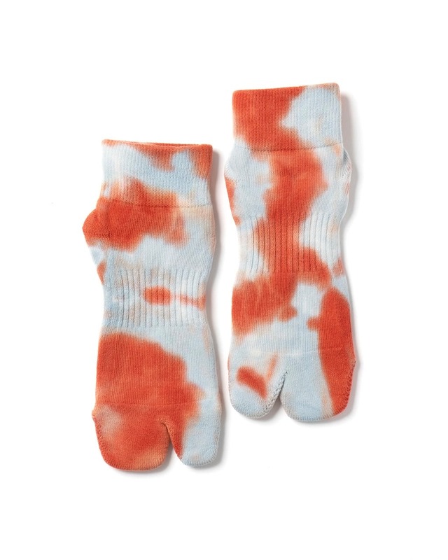 NODAL Tie Dye Ankle Socks LIGHT BLUE × RED