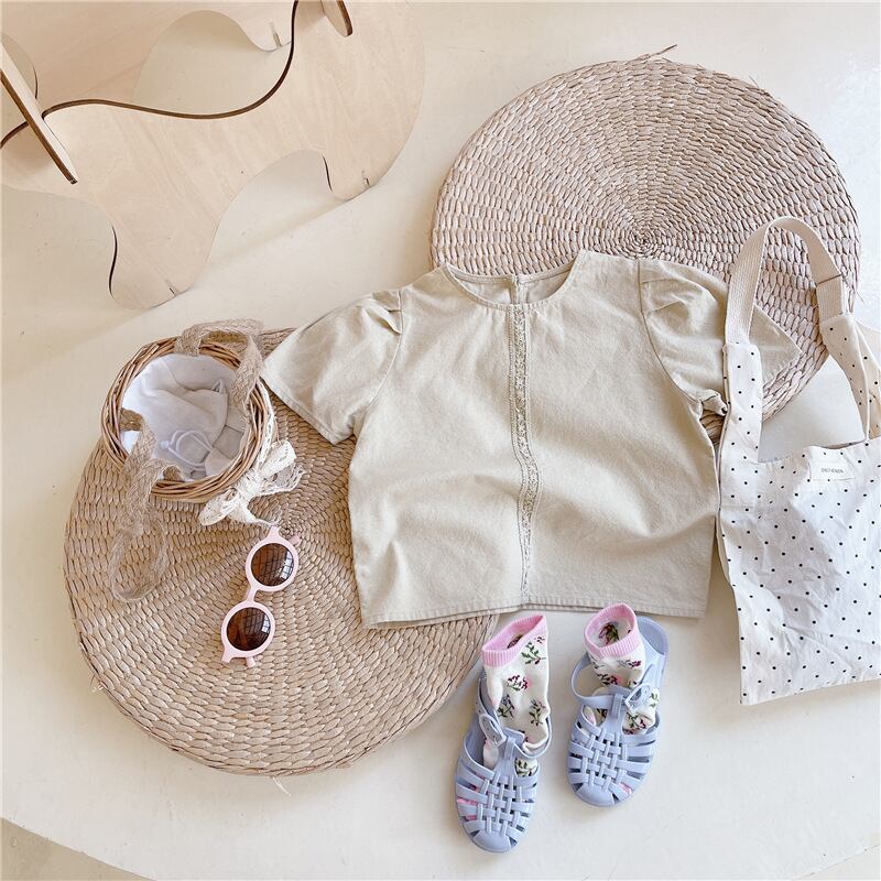 【即納】ライン刺繍のパフスリーブブラウス|海外子供服|韓国子供服