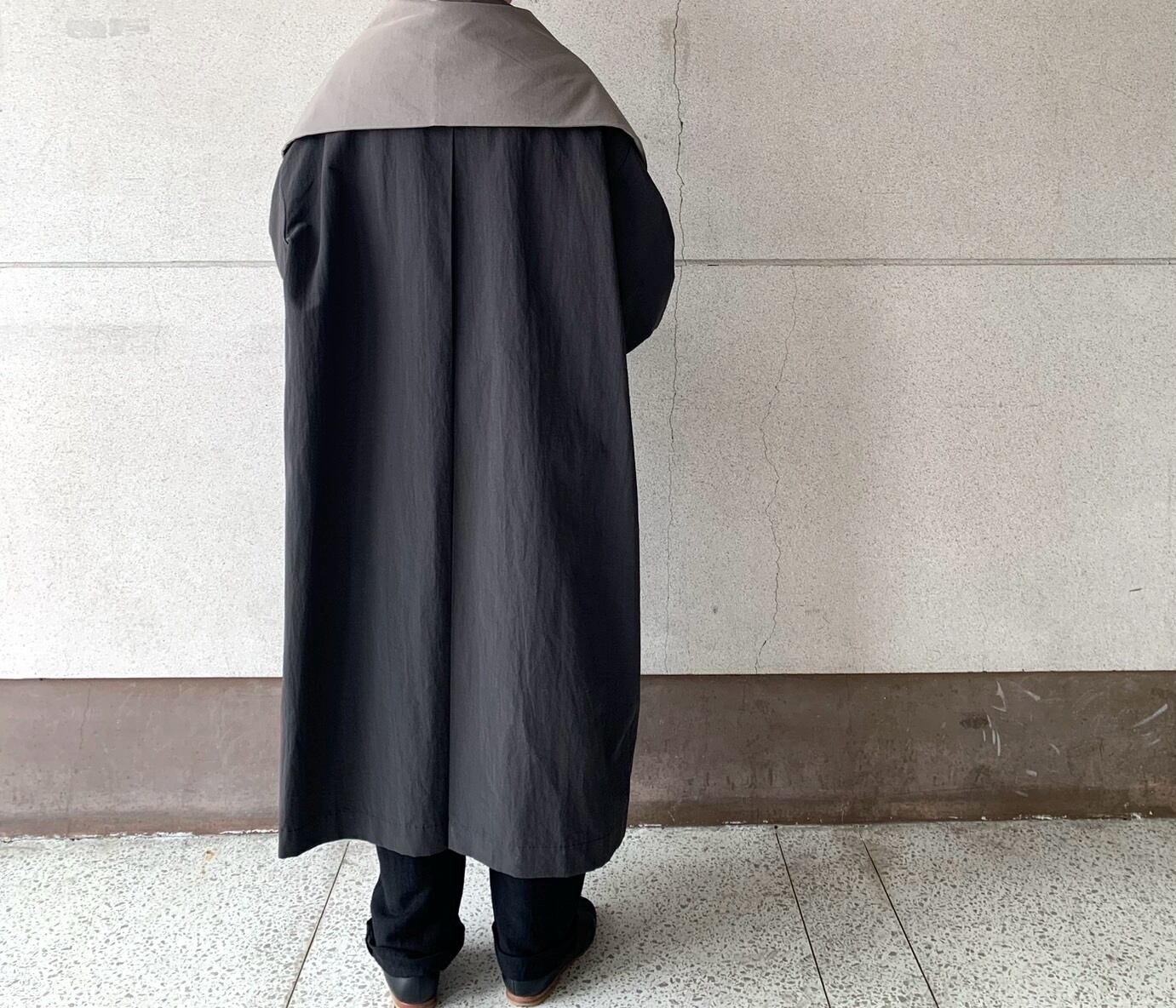 COSMIC WONDER/The Awakening Universe/墨黒 COSMIC WONDER / Organic shaped dawn scarf(Mud b