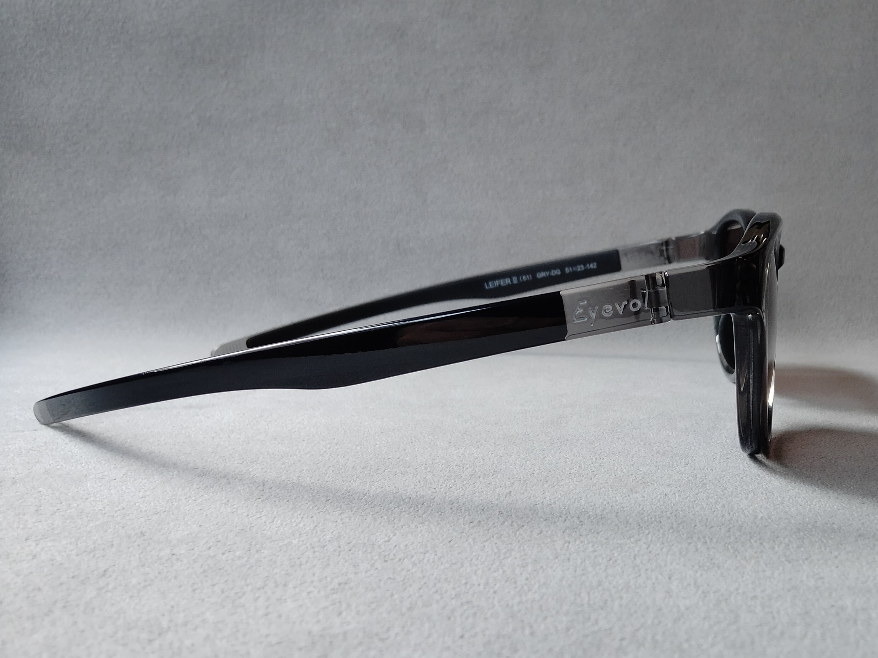 Eyevol（アイヴォル）「LEIFER Ⅲ（51）レイファー」C:GRY-DG-DK.GRY