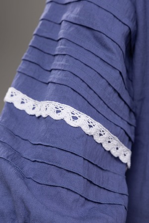 ウクライナ刺繍ヴィシヴァンカ　手刺繍　オデーサ　レディース・フリーサイズ