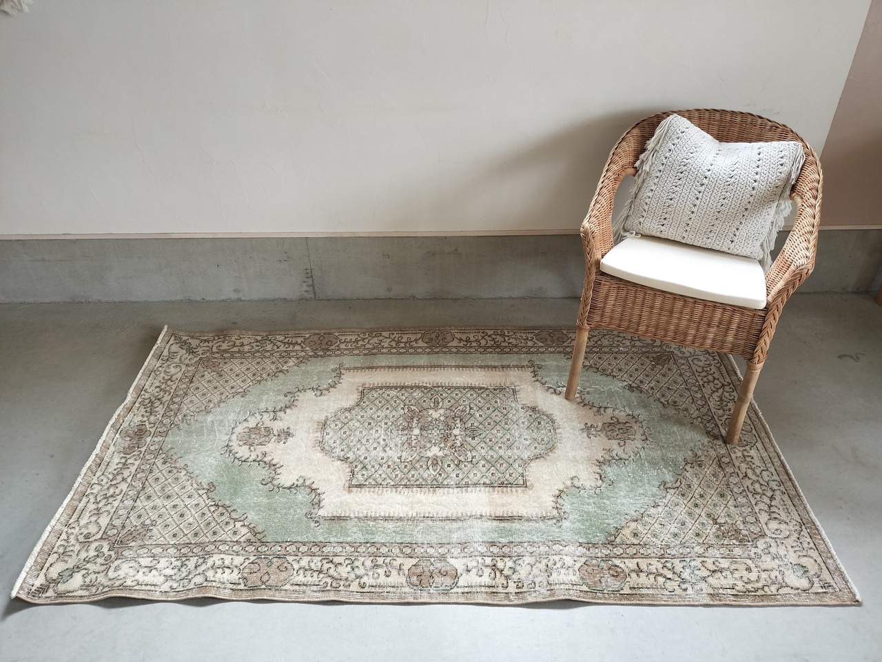 Turkish rug 201×109cm No.483