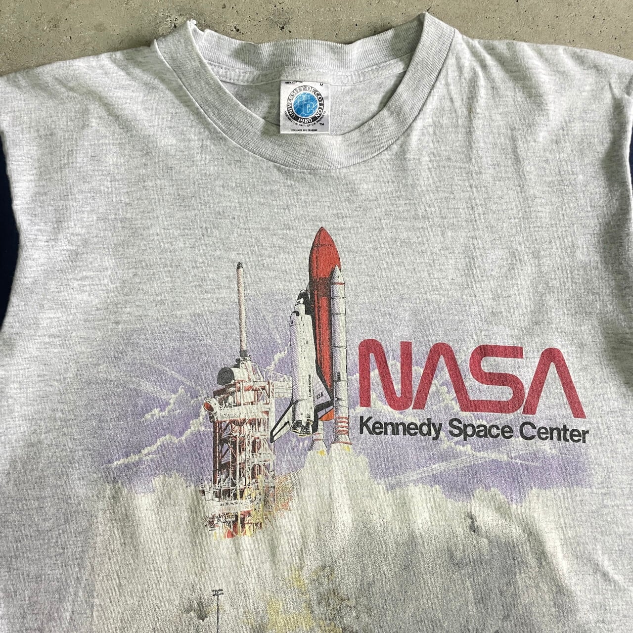 NASA　ケネディスペースセンター　刺繍入り　Ｔシャツ　L　ヴィンテージ