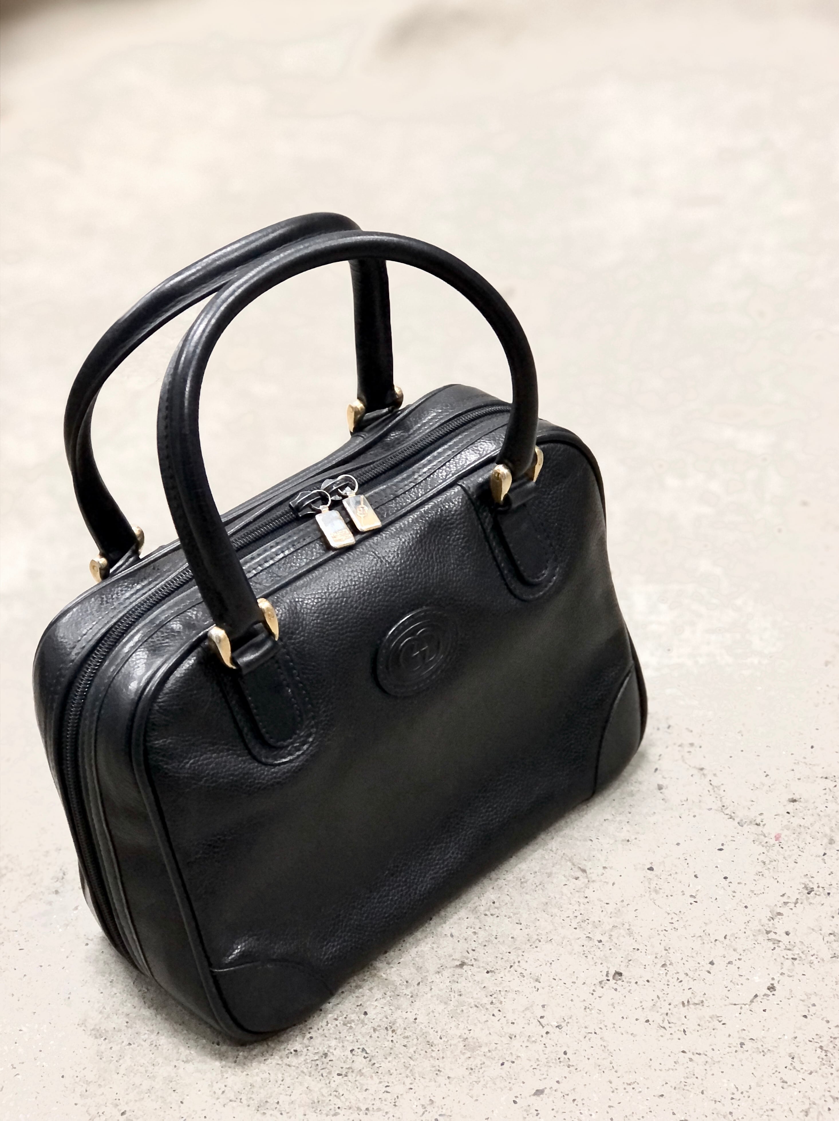 GUCCI グッチ GG型押し シュリンクレザー ミニボストン GUCCI グッチ GG型押し シュリンクレザー ミニボストン
