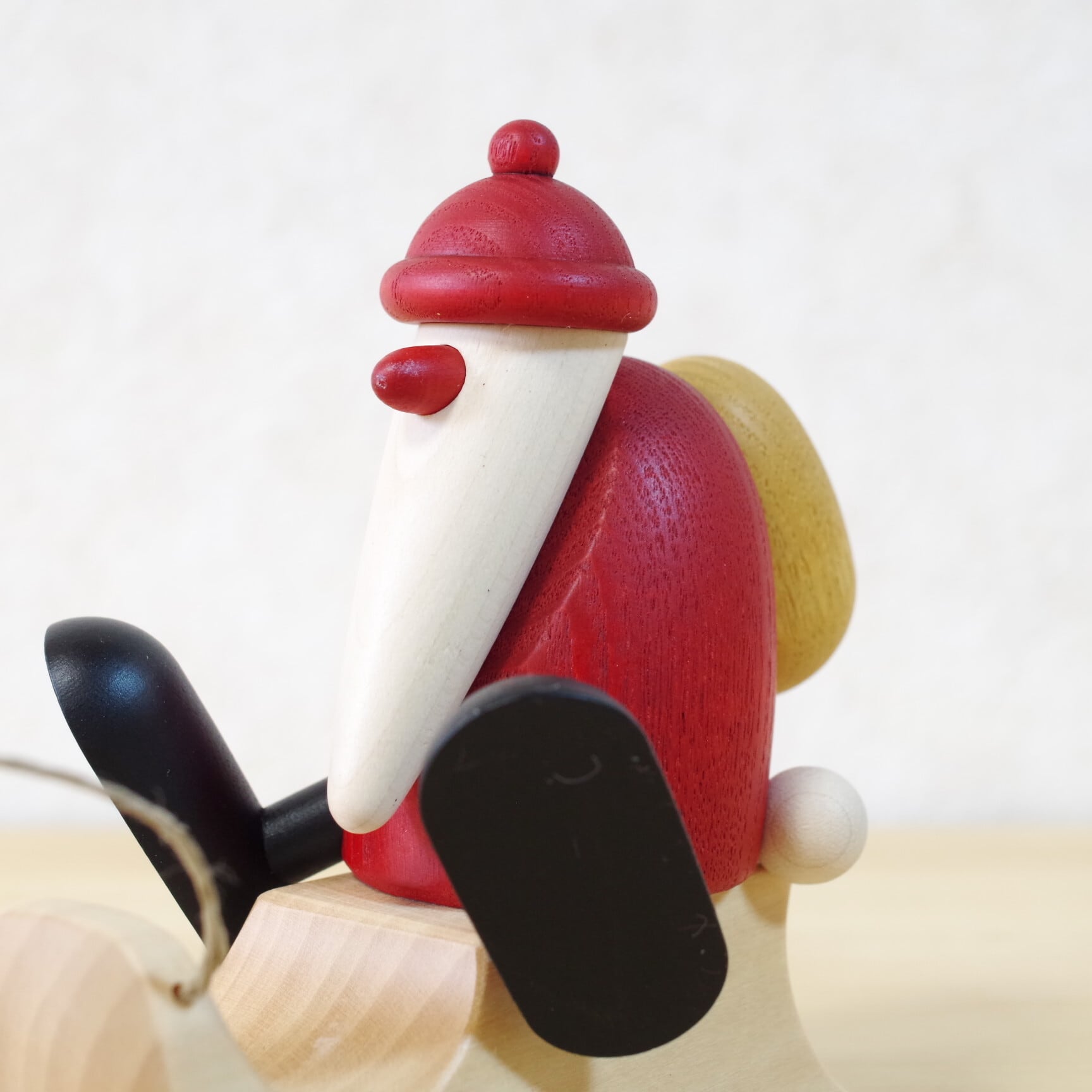 ケーラー サンタとトナカイ | 木のおもちゃ専門店 おもちゃ箱 イカロス