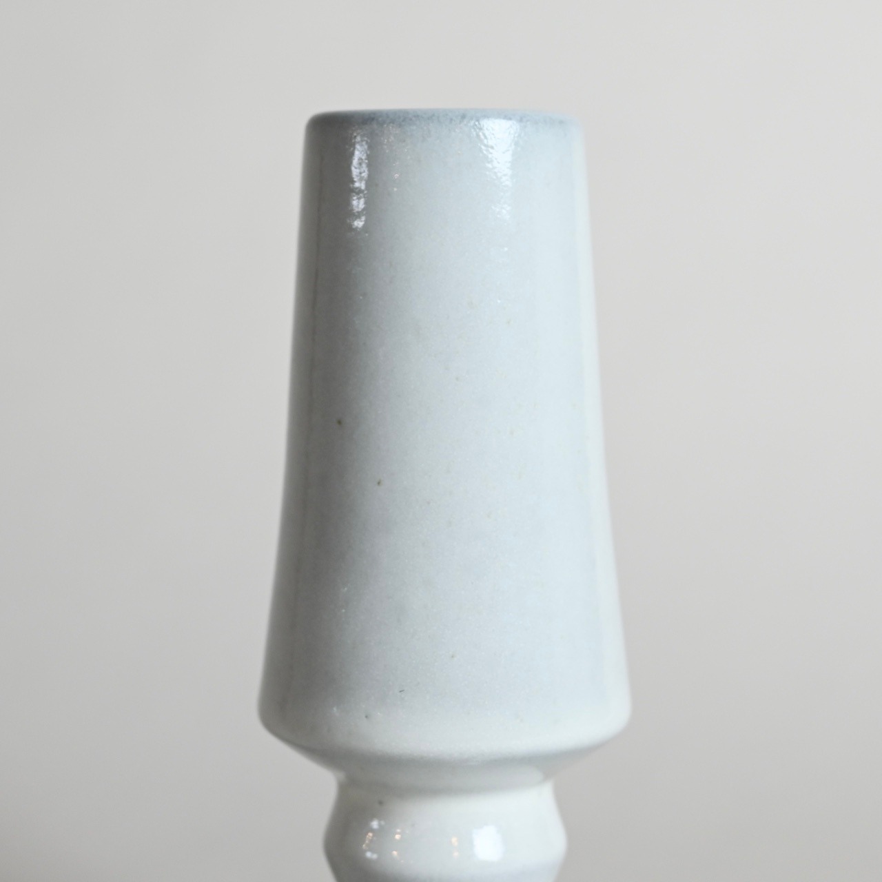 rpm /  花杯 白妙〈陶器 / 花瓶 / フラワーベース / インテリア / ディスプレイ 〉